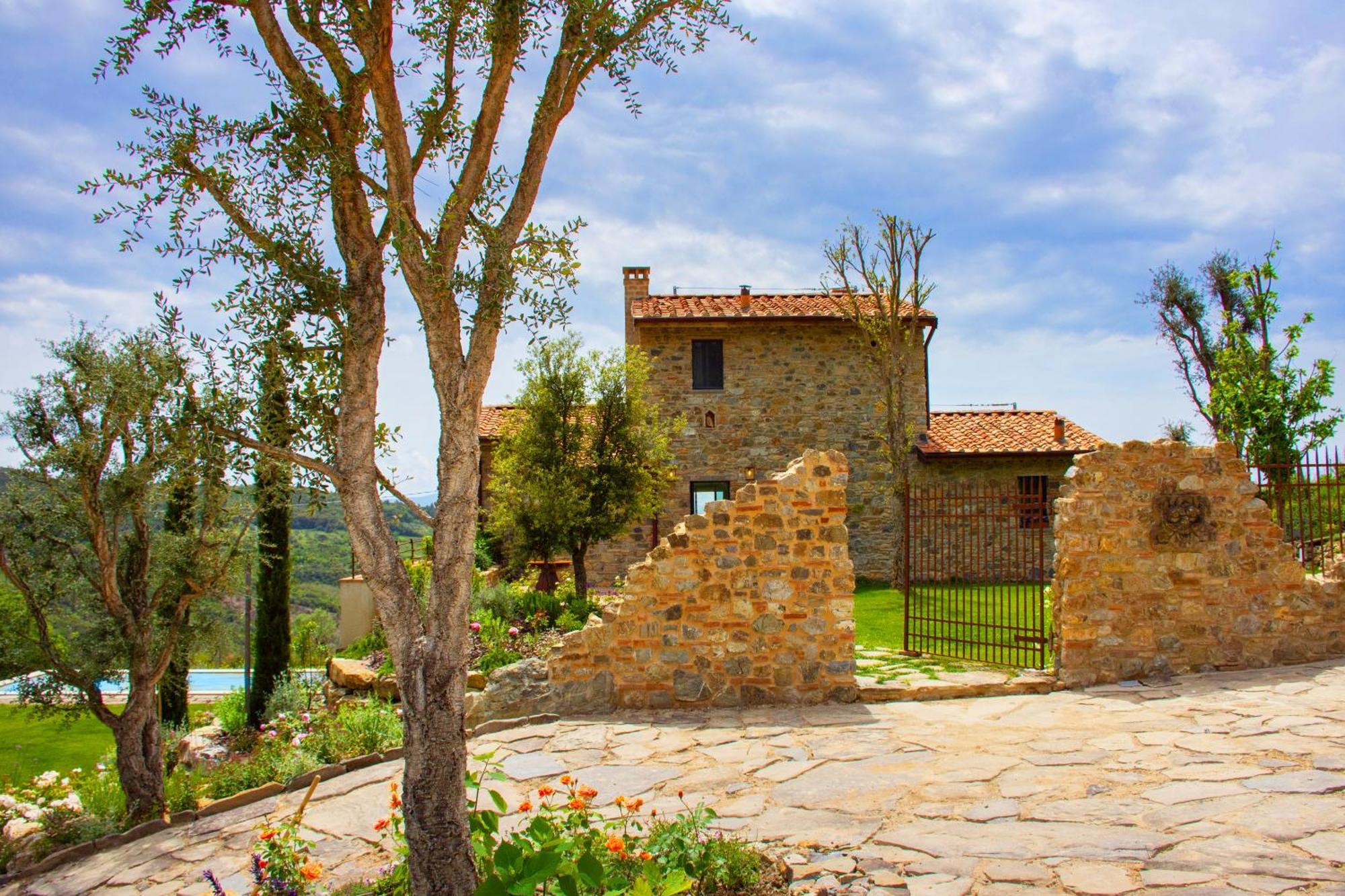 Villa Privata Con Piscina A Riparbella Castellina Marittima Eksteriør billede